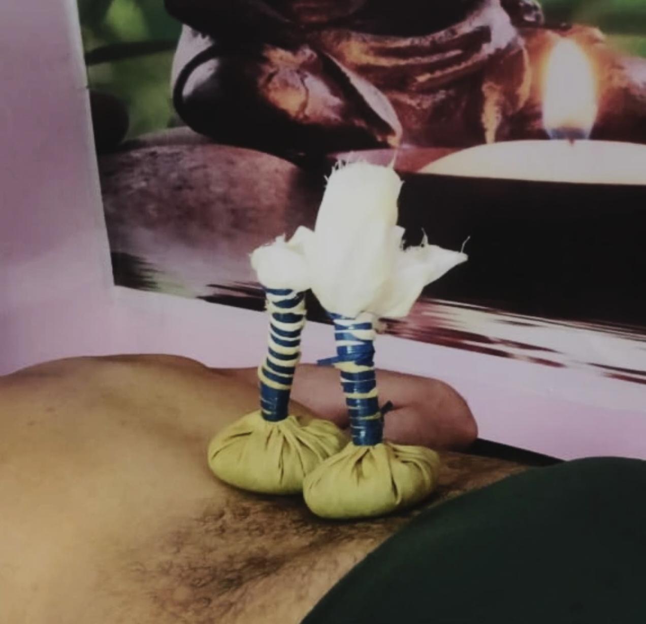Doctor performing Potali Swedan